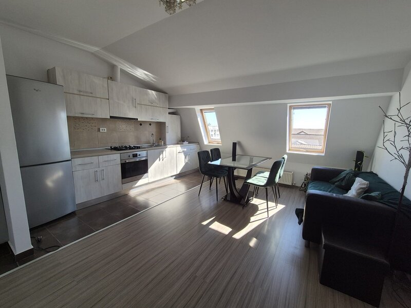 1 Decembrie, Trapezului,