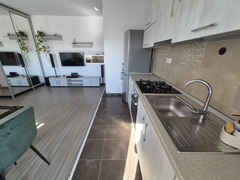 1 Decembrie, Trapezului,